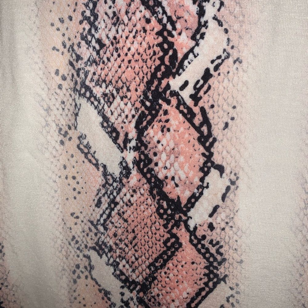 Super soft snake print top - Picture 5 of 5